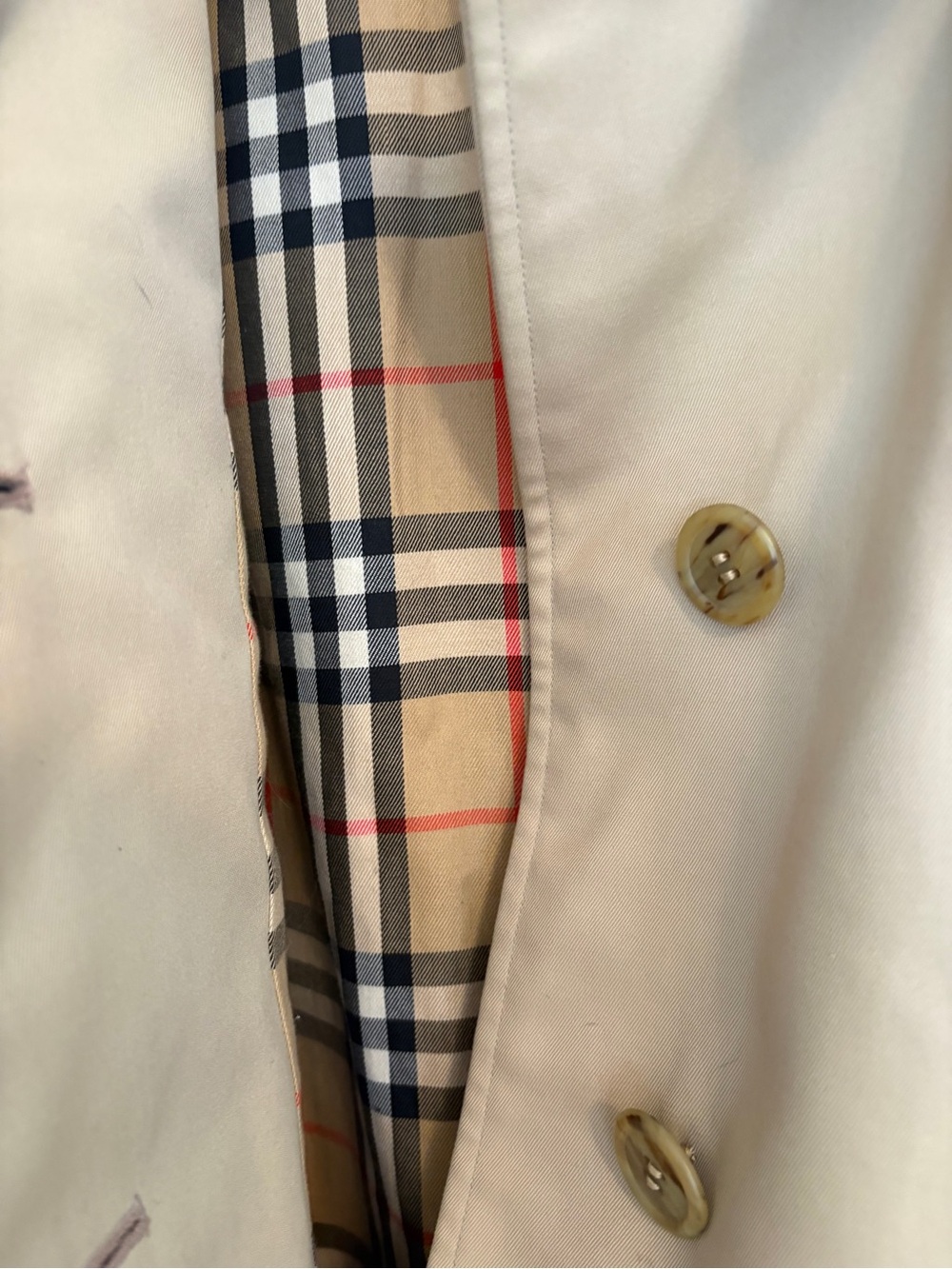 EUC-Burberry Vintage Trench Coat with Belted Waist. - Picture 6 of 13